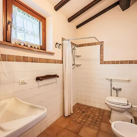 Giuncheto-3 By Interhome *